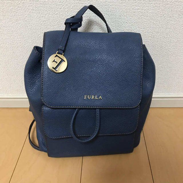 Furla(フルラ)のFURLA リュック　青 レディースのバッグ(リュック/バックパック)の商品写真