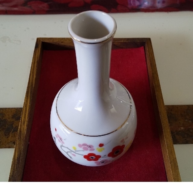 佳秀 梅の花 一輪挿し 昭和レトロ かわいい花瓶 陶器 陶器の通販 By にゃおん S Shop ラクマ