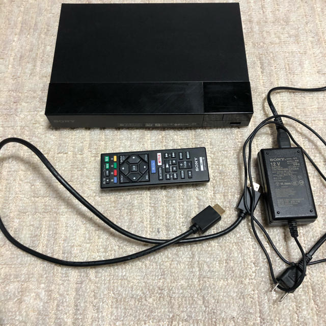 SONY(ソニー)のSONY ソニーブルーレイディスクDVDプレイヤー　BDP-S6700 スマホ/家電/カメラのテレビ/映像機器(DVDプレーヤー)の商品写真