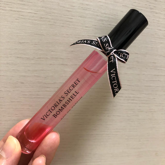 Victoria's Secret(ヴィクトリアズシークレット)のVICTORIA’S SECRET 香水 7ml コスメ/美容の香水(香水(女性用))の商品写真