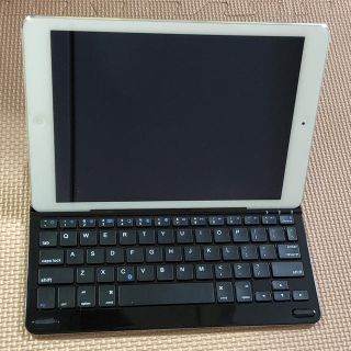 アイパッド(iPad)のiPad Air 32GB wifi MD789J/A  ANKERキーボード(タブレット)