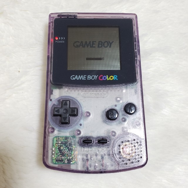 任天堂(ニンテンドウ)の任天堂 GAMEBOYカラー パープル エンタメ/ホビーのゲームソフト/ゲーム機本体(携帯用ゲーム機本体)の商品写真