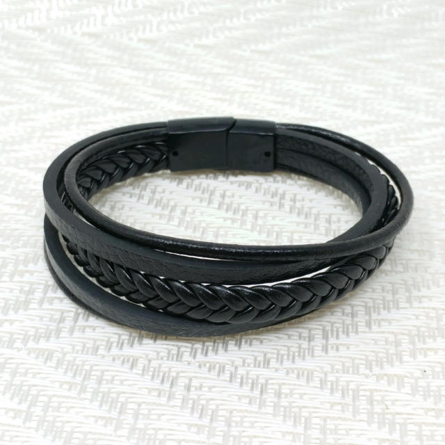 革ブレスレットメンズレザーメンズレディース黒多重編みブラックb001の通販 By Hana S Shop ラクマ 革ブレスレットメンズレザーメンズレディース黒多重編みブラックb001の通販 By Hana S Shop ラクマ