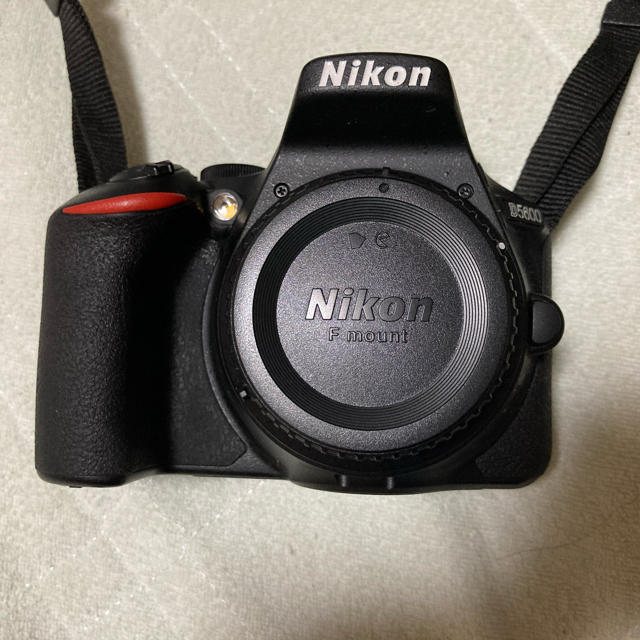 Nikon D5600 Wレンズキット　オマケ有り