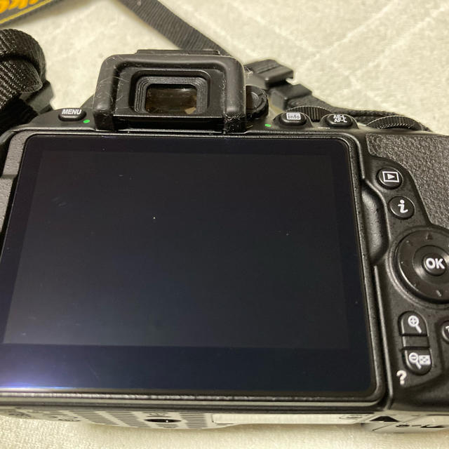 Nikon D5600 Wレンズキット　オマケ有り