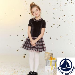 プチバトー(PETIT BATEAU)の【新品】プチバトー 6ans チェックチュール付きベロア半袖ワンピース(ワンピース)