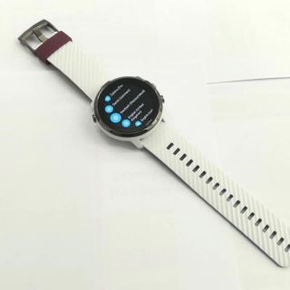 スント(SUUNTO)の美品　Suunto SUUNTO 7 WHITE BURGUNDY (その他)