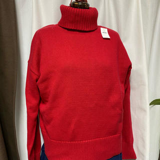ギャップ(GAP)の新品未使用タグ付GAPざっくりタートルセーター赤サイズＳ 9号綿(ニット/セーター)