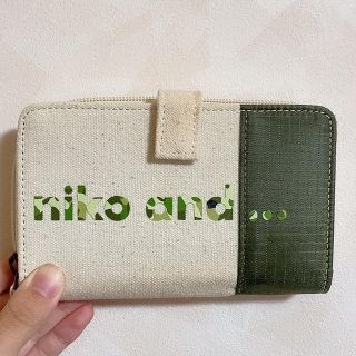 ニコアンド(niko and...)のNiko and… スマホケース 財布(モバイルケース/カバー)