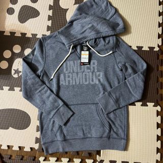 アンダーアーマー(UNDER ARMOUR)の新品💕アンダーアーマー　スウェットパーカー　レディースSMサイズ💕(ウェア)