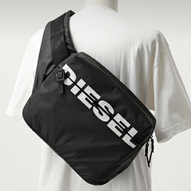 DIESEL(ディーゼル)のDIESEL・メッセンジャーバック メンズのバッグ(メッセンジャーバッグ)の商品写真