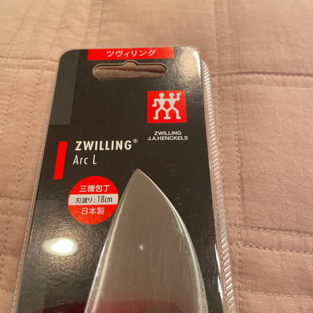 Zwilling J.A. Henckels(ツヴィリングジェイエーヘンケルス)の★ヘンケルス　 ZWILLING　日本製　ツヴィリング三徳包丁 18cm 包丁 インテリア/住まい/日用品のキッチン/食器(調理道具/製菓道具)の商品写真