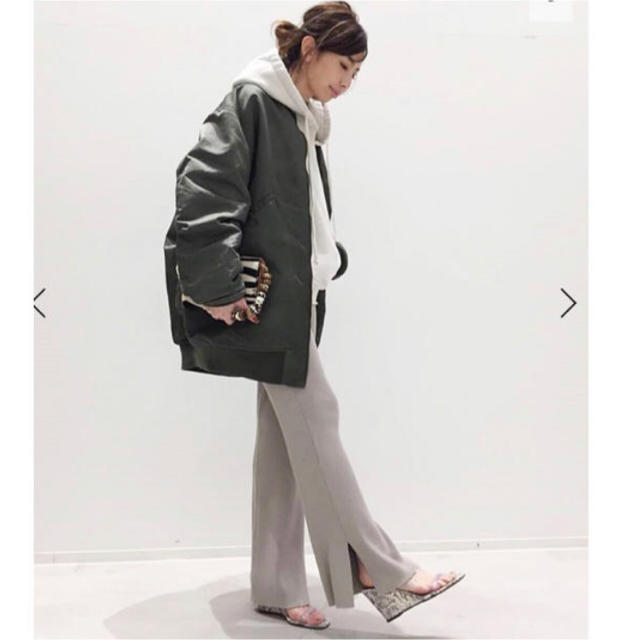 L'Appartement DEUXIEME CLASSE(アパルトモンドゥーズィエムクラス)の703campbell様専用Slit Knit Pants パンツ レディースのパンツ(カジュアルパンツ)の商品写真