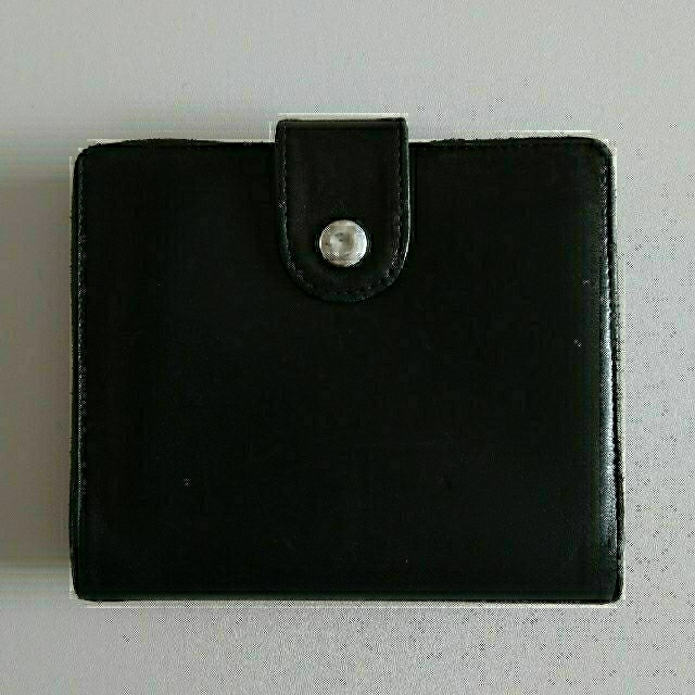 CHANEL(シャネル)の☆値下げ☆CHANEL 二つ折り財布 レディースのファッション小物(財布)の商品写真