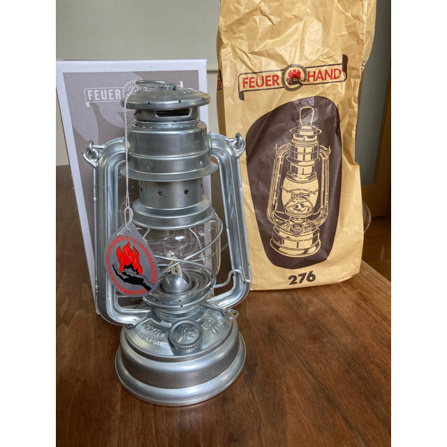 【新品・未使用】Feuerhand Lantern 276 Zink スポーツ/アウトドアのアウトドア(ライト/ランタン)の商品写真