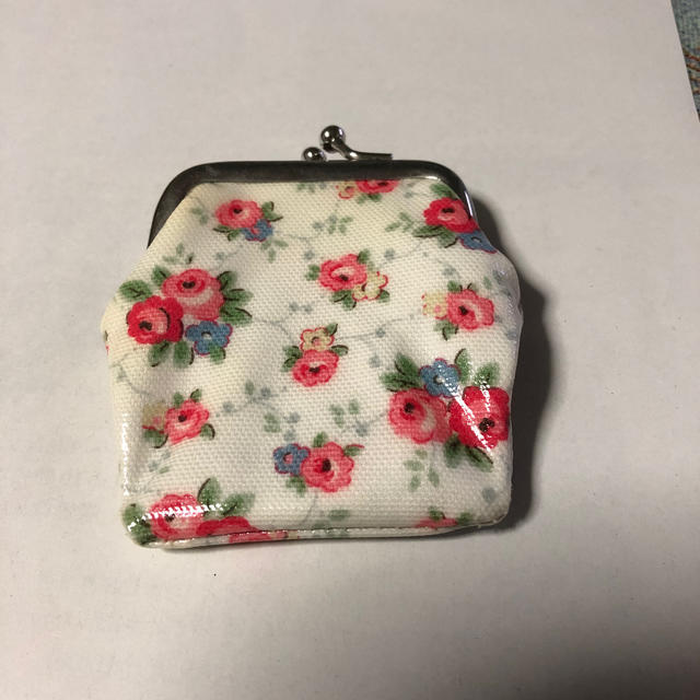 Cath Kidston(キャスキッドソン)のCath Kidston キャス　キッドソン　財布　小銭入れ　がま口 レディースのファッション小物(コインケース)の商品写真