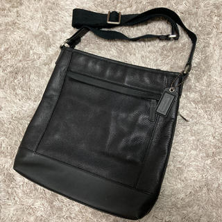 コーチ(COACH)のCOACH コーチ　メンズ　ショルダーバッグ　黒(ショルダーバッグ)