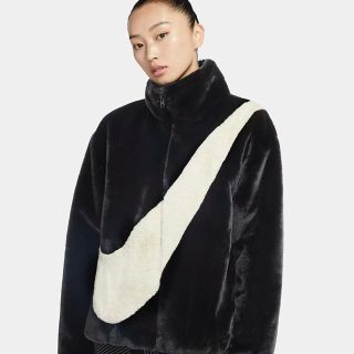 ナイキ(NIKE)の専用　※購入禁止　NIKE フェイクファージャケット　黒Mサイズ(毛皮/ファーコート)