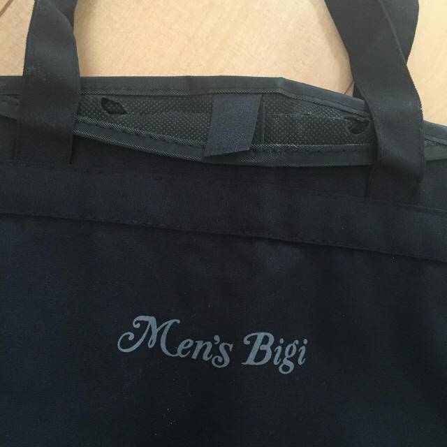 MEN'S BIGI(メンズビギ)のメンズビギ スーツの持ち運びに。保管袋  メンズのバッグ(その他)の商品写真