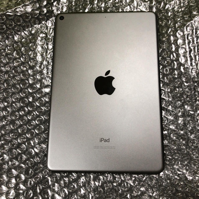 iPad(アイパッド)のiPad mini5 wi-fi 64g カバー2種類付 スマホ/家電/カメラのPC/タブレット(タブレット)の商品写真