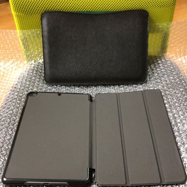 iPad(アイパッド)のiPad mini5 wi-fi 64g カバー2種類付 スマホ/家電/カメラのPC/タブレット(タブレット)の商品写真