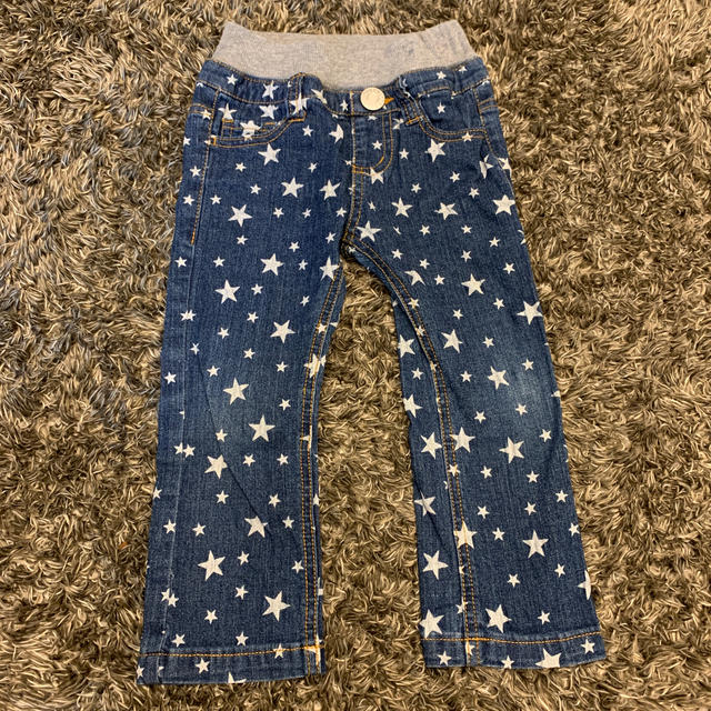 MPS(エムピーエス)のMPS 星柄デニム　90cm キッズ/ベビー/マタニティのキッズ服男の子用(90cm~)(パンツ/スパッツ)の商品写真