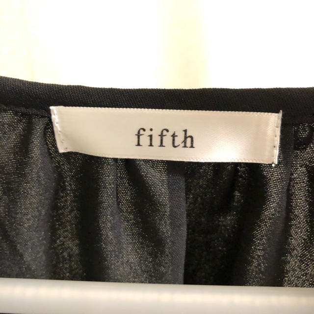 fifth(フィフス)のfifth 長袖ブラウス(ブラック) レディースのトップス(シャツ/ブラウス(長袖/七分))の商品写真