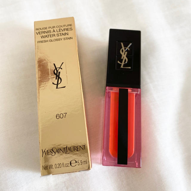 Yves Saint Laurent Beaute(イヴサンローランボーテ)のYSL ルージュ ピュールクチュールヴェルニ ウォーターステイン 607 コスメ/美容のベースメイク/化粧品(口紅)の商品写真