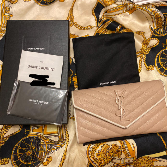 Saint Laurent(サンローラン)のSAINT LAURENT レディースのファッション小物(財布)の商品写真