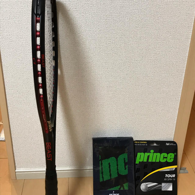 Prince(プリンス)のプリンステニスラケット　ビースト98 O3 2020.6月発売 スポーツ/アウトドアのテニス(ラケット)の商品写真