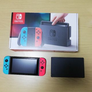 ニンテンドースイッチ　任天堂　Switch　本体(家庭用ゲーム機本体)