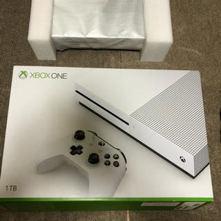 エックスボックス(Xbox)のXbox one 1TB 最終値下げ(家庭用ゲーム機本体)