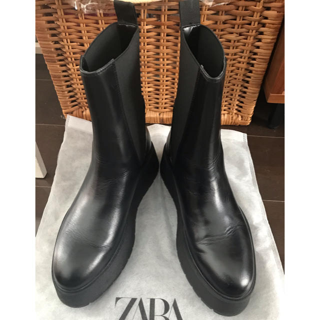 Zara フラットリアルレザープラットフォームアンクルブーツ