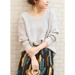 スピックアンドスパン(Spick & Span)の美品♡スピックアンドスパン　Ｖネックニット(ニット/セーター)