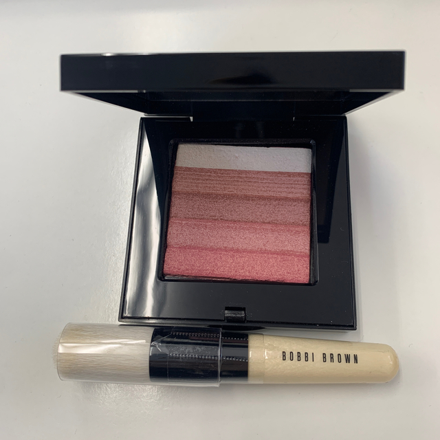 BOBBI BROWN(ボビイブラウン)のボビイブラウン　シマーブリック　ローズ コスメ/美容のベースメイク/化粧品(フェイスカラー)の商品写真