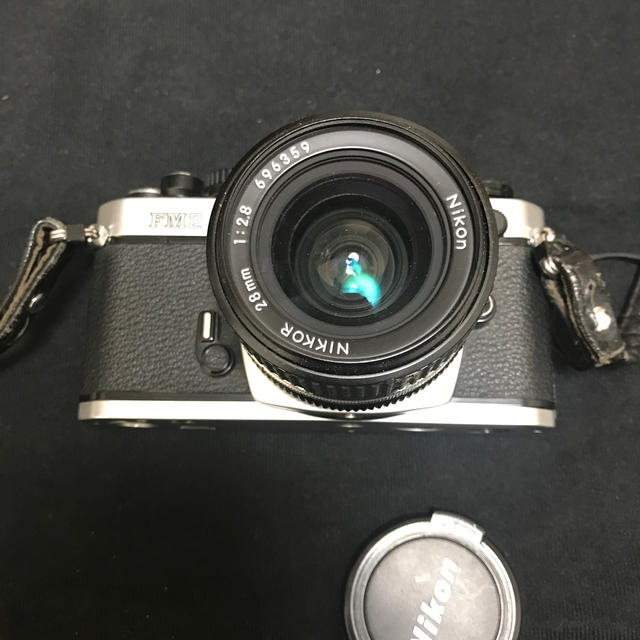 Nikon(ニコン)のNikon FM2 フィルムカメラ　28mm 2.8 レンズ スマホ/家電/カメラのカメラ(フィルムカメラ)の商品写真