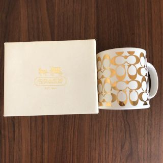 コーチ(COACH)のCOACH マグカップ (ゴールドロゴ)☕✨(グラス/カップ)