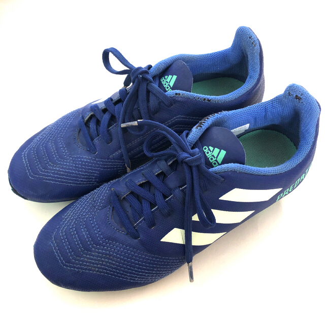 アディダス adidas サッカースパイク 22.5cm 青×白×緑 | フリマアプリ ラクマ