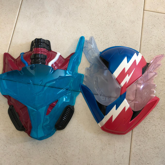 仮面ライダービルド★おめんセット キッズ/ベビー/マタニティのおもちゃ(その他)の商品写真