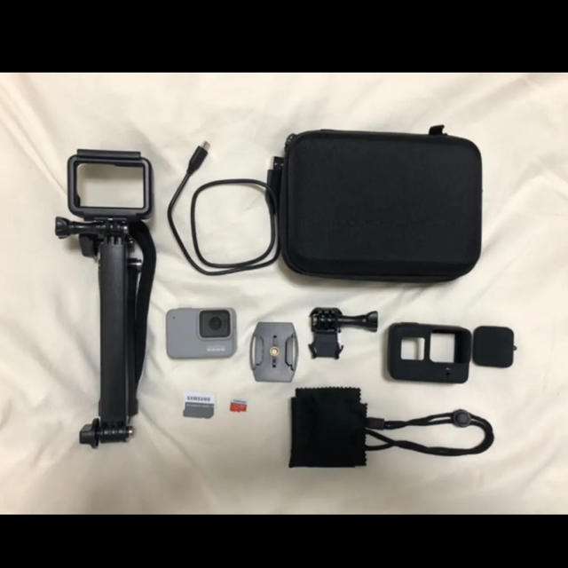 gopro hero7 white 防水　SDカード　付属品多数