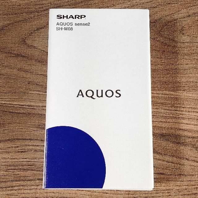 SHARP(シャープ)の未使用【ホワイトシルバー】AQUOS sense2(SH-M08)SIMフリー  スマホ/家電/カメラのスマートフォン/携帯電話(スマートフォン本体)の商品写真