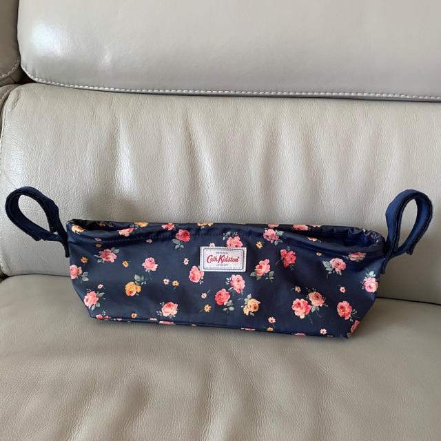 Cath Kidston(キャスキッドソン)のキャスキッドソン ベビーカーバッグ オーガナイザー キッズ/ベビー/マタニティの外出/移動用品(ベビーカー用アクセサリー)の商品写真