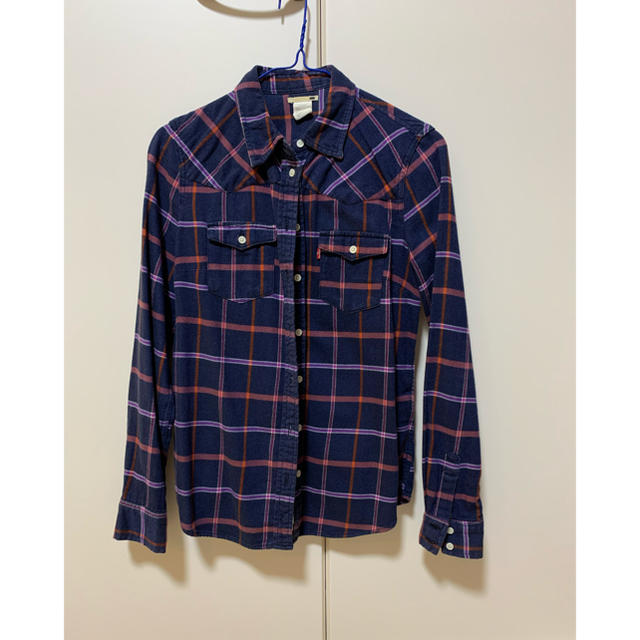 Levi's(リーバイス)のレディース　リーバイス　チェックシャツ ネルシャツ レディースのトップス(シャツ/ブラウス(長袖/七分))の商品写真