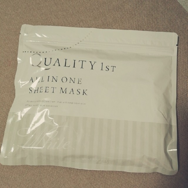 QUALITY FIRST(クオリティファースト)のクオリティーファースト　オールインワンシートマスクホワイト　30枚 コスメ/美容のスキンケア/基礎化粧品(パック/フェイスマスク)の商品写真
