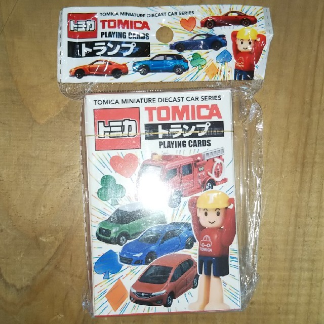 Takara Tomy(タカラトミー)のトミカトランプ エンタメ/ホビーのテーブルゲーム/ホビー(トランプ/UNO)の商品写真