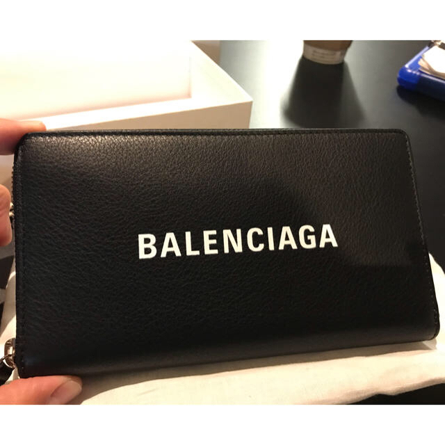 適当な価格 Balenciaga - 新品未使用　BALENCIAGA 長財布　ハワイ購入　黒　新品 長財布
