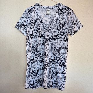 ヴィクトリアズシークレット(Victoria's Secret)のVictoria’s Secret PINK Vネック Tシャツ(Tシャツ(半袖/袖なし))