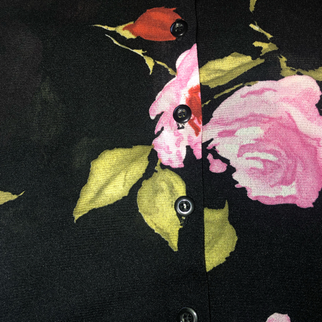 KOOKAI(クーカイ)のKOOKAIクーカイの花柄シャツ レディースのトップス(シャツ/ブラウス(長袖/七分))の商品写真