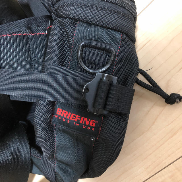 BRIEFING(ブリーフィング)のブリーフィング　廃盤？ウエストバッグ　黒　赤 メンズのバッグ(バッグパック/リュック)の商品写真