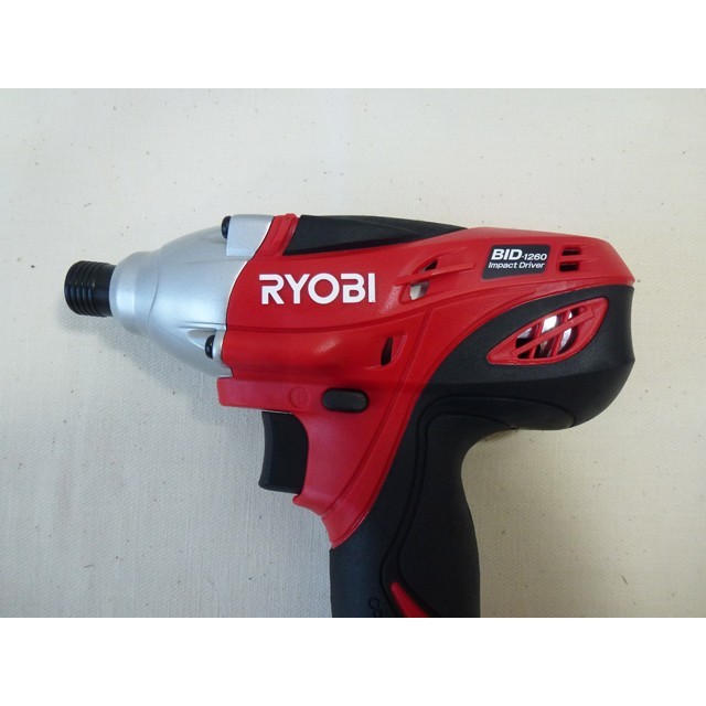 RYOBI(リョービ)のリョービ BID-1260（本体のみ）インパクトドライバー　電動工具　RYOBI スポーツ/アウトドアの自転車(工具/メンテナンス)の商品写真